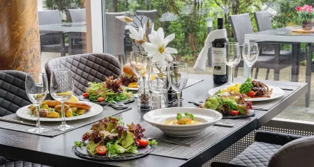 PLAZA INN Stuttgart-Ditzingen Отели рядом с достопримечательностью «Вальдек»