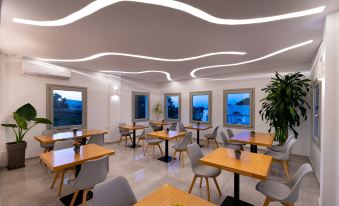 Kalisperis Hotel - Housity