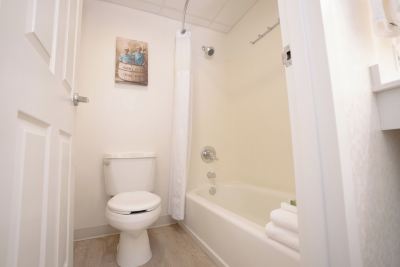 Signature Suite Cedar Point Hotel Breakers Photo