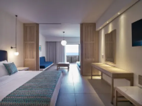 Silver Beach Hotel & Apartments Hotels in Plataniás