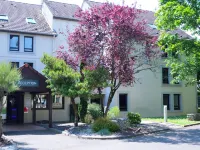 Kyriad Dijon Est - Mirande Hotels near ESIREM Engineering School