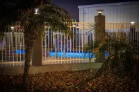 Rodeway Inn & Suites