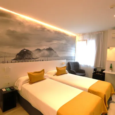 PENSION TXINGURRI Hotels near Basque Culinary Center