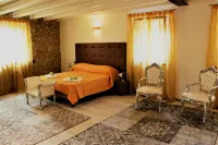 Arco di Vino - Tourist Location Hotels in Negrar di Valpolicella