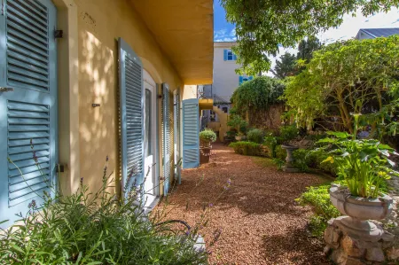 Auberge Burgundy Boutique Hotel & Spa