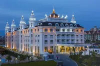 Side Royal Palace - Private Pools