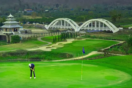 Gassan Khuntan Golf & Resort Отели в г. Mae Tha