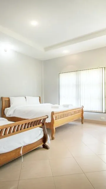 กระท่อมดีลักซ์พร้อมวิวสระว่ายน้ำ