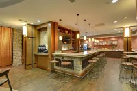 SpringHill Suites Denver at Anschutz Medical Campus - bar