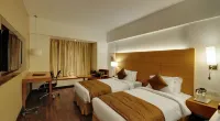 Hotel Platinum - บริการรถรับส่ง