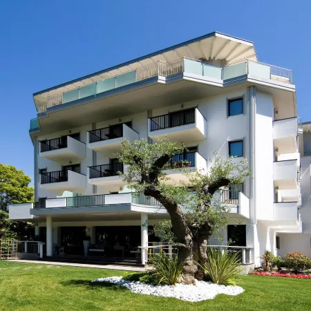 Parc Hotel Flora S