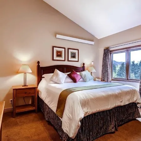 GetAways at Falcon Point Resort