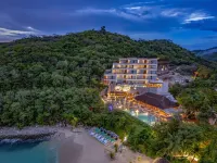 Nirú Ocean Suites by Binniguenda Hotels near Bahia De Cacaluta