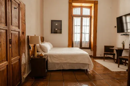 Casa Aspeytia Hotel Boutique Отели рядом с достопримечательностью «Centro de congresos y convenciones Queretaro»