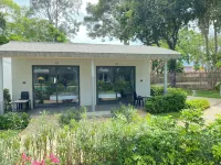 Rayong Chalet Hotel and Resort Hotels in Klaeng