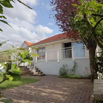 Proche Centre, Gare, Parc, Parking by Maison Bonhage