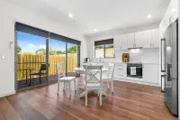 Rosewater Townhouses Dromana
