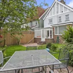 Pebble Corner with Free Parking by My Getaways - Kitchens