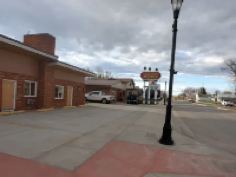 Alamo Motel Hotels in Sheridan