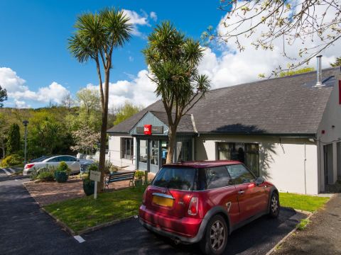 宜必思普利茅斯酒店