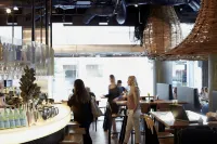 The Olsen Melbourne - Art Series - 5-Star