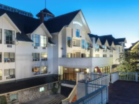 Huntingdon Hotel and Suites Hotels in Victoria