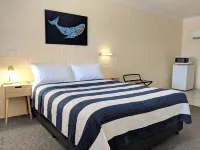 Sail Inn Motel Hotels in Cooee Bay