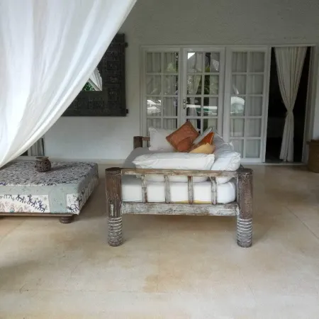 Diamond Home 001