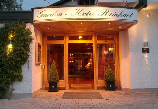 가든-호텔 라인하르트 수영장