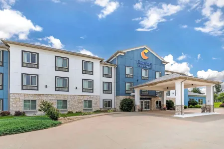 Comfort Inn & Suites Grinnell Near I-80