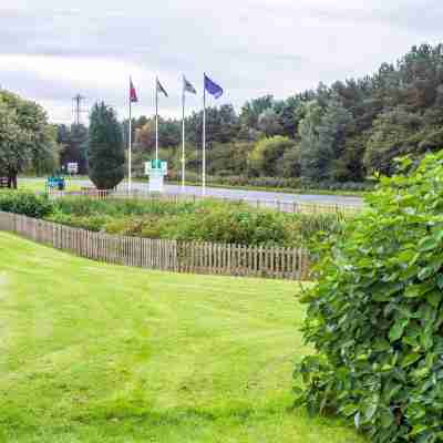 Holiday Inn NEWCASTLE - GOSFORTH PARK by IHG Hotel Exterior