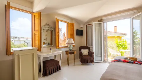 Cunda Battalos Kucuk Hotel in ไอวาลิค