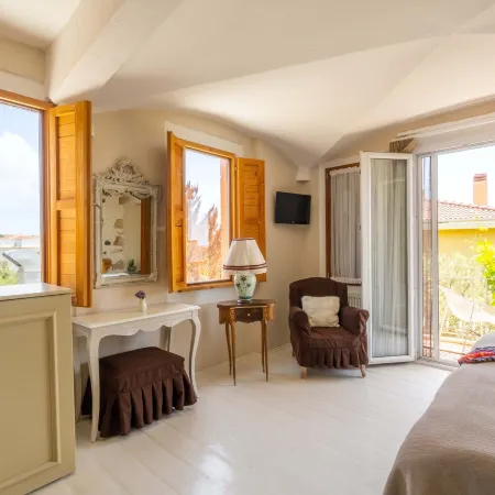 Cunda Battalos Kucuk Hotel