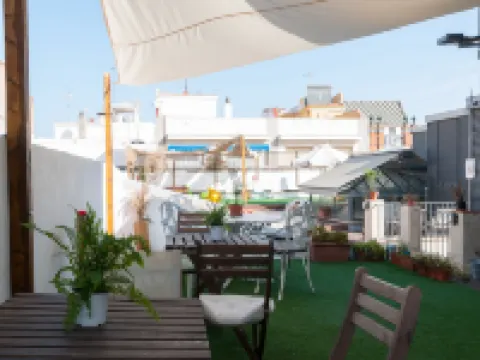 The Nomad Hostel&Pension Hotels near Centro Cultural Santa Clara