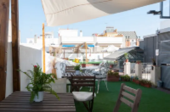 The Nomad Hostel&Pension Hotels in 