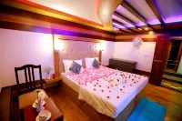Kerala Luxury House Boat - เรือสำราญ