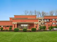 Ramada by Wyndham Tukwila Southcenter Hotels in der Nähe von Kubota Garten