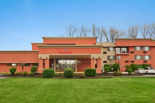 Ramada by Wyndham Tukwila Southcenter Hotels in Tukwila