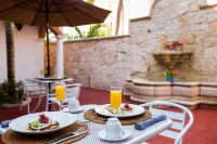 Chez Waffle Hotel - breakfast