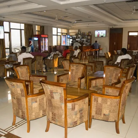 Flomi Hotel