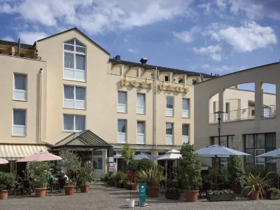 Posthaus Hotel Residenz Hotel dekat Burg Kronberg