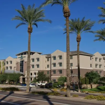 Homewood Suites by Hilton Phoenix Airport South Отели рядом с достопримечательностью «Зоопарк Феникса»