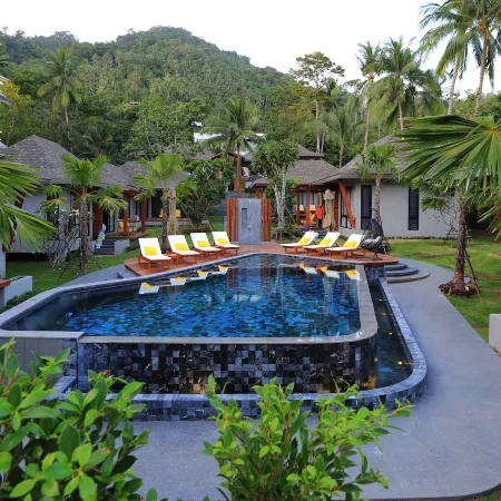 Chuz Villas Samui