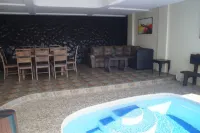 Avana Hills Tagaytay Villa - Villas