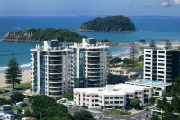Oceanside Resort & Twin Towers Hotel dekat Shamiana Indian Restaurant