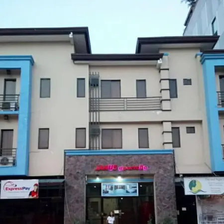Hidden Pearl Hotel (Janus Luxury Suites)