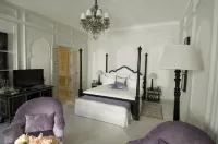 Riad Idra - Lemmikkieläimet sallittu