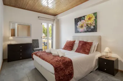 OurMadeira - Taberna Apartments, Old Town Hotels in 