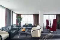 Park Grand Heathrow - Business