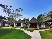 Nana Beach Hotel & Resort Các khách sạn gần Wat Kaeo Prasert